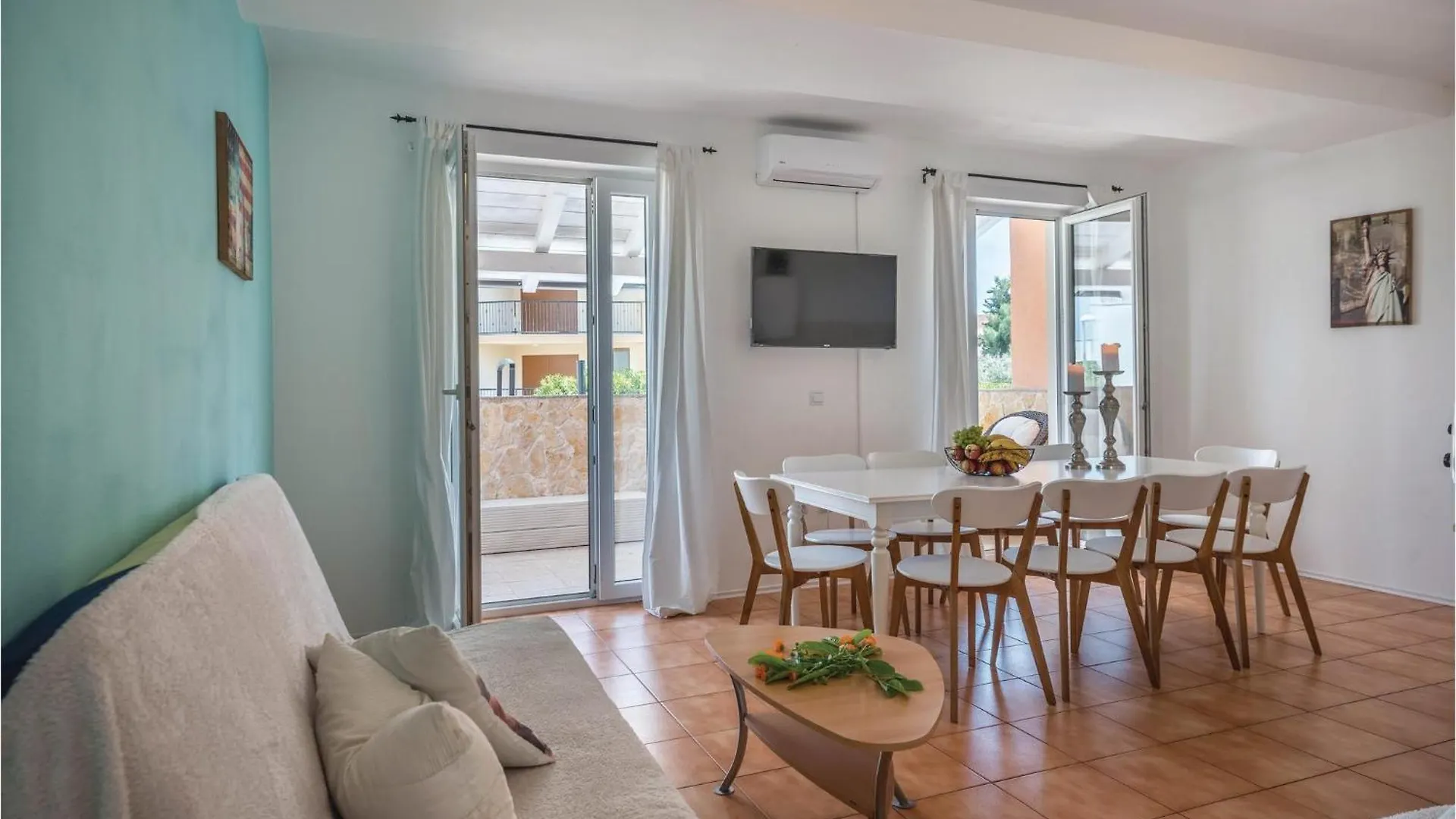 7 Bedroom Stunning Home In Ližnjan Tatil Evi