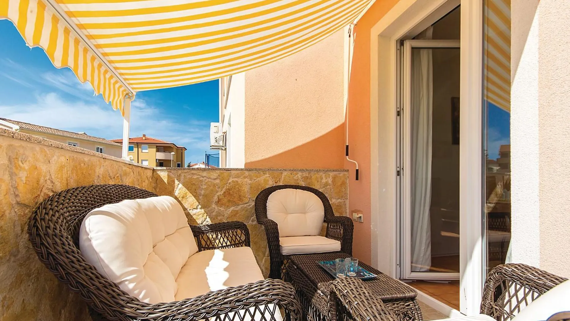 7 Bedroom Stunning Home In Ližnjan Tatil Evi